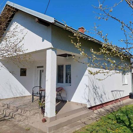 Apartman Dijelovi Bijeljina Exteriér fotografie